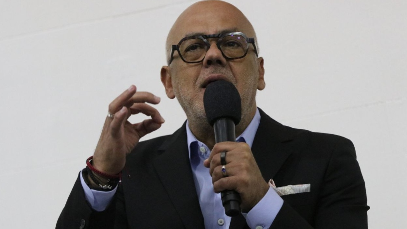 Jorge Rodríguez asoma posibles «medidas de gracia o de indulto» para los excluidos de la amnistía