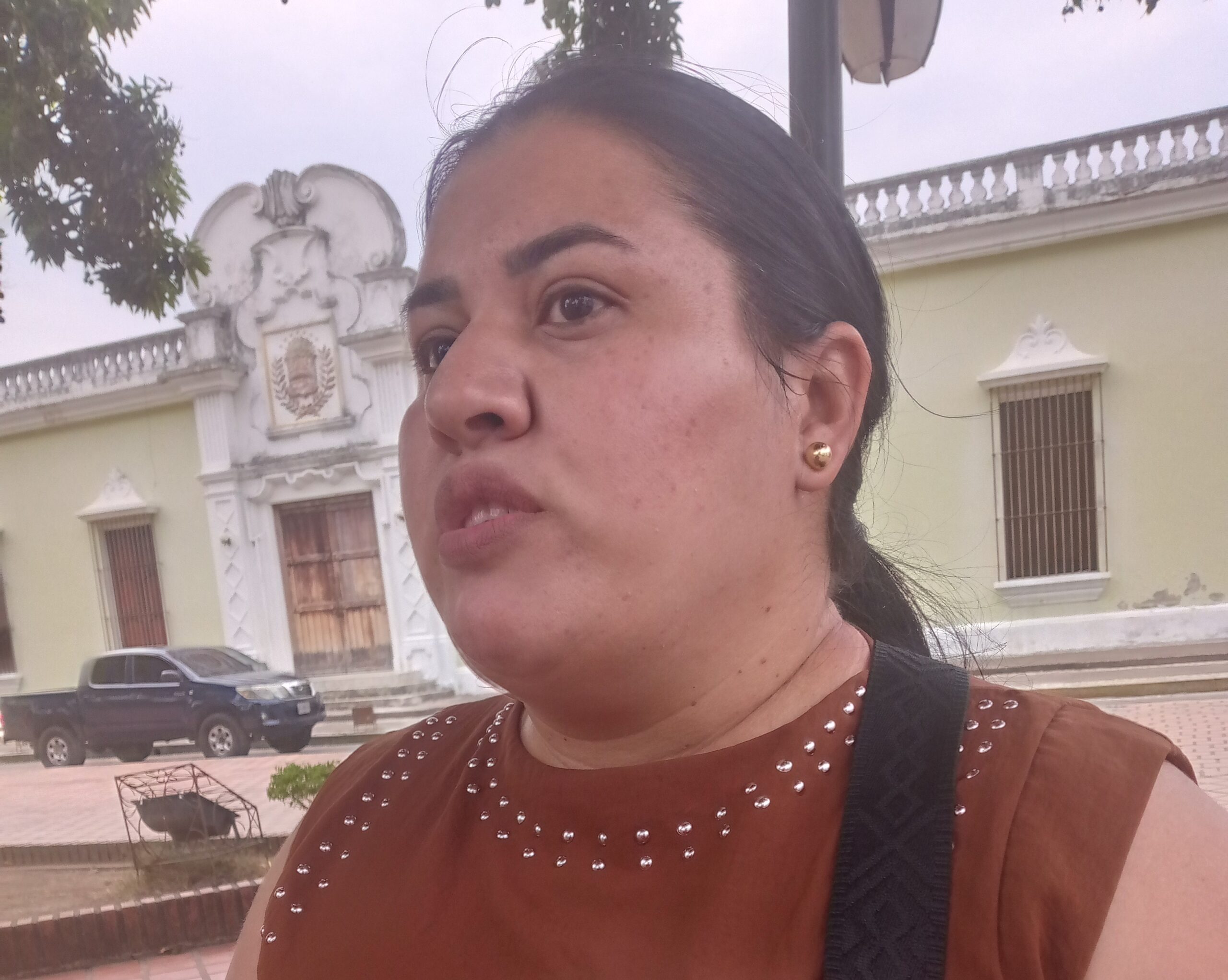 Denunció agraviada que la sacaron de reunión de trabajoSeñalan al alcalde del municipio AndrésEloy Blanco de humillar a docente públicamente