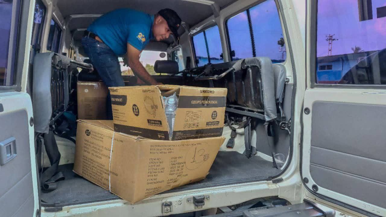 En el ASIC municipio RojasGobierno Bolivariano entregó insumos y equipos médicos al CDI “Juan Esteban Terán”