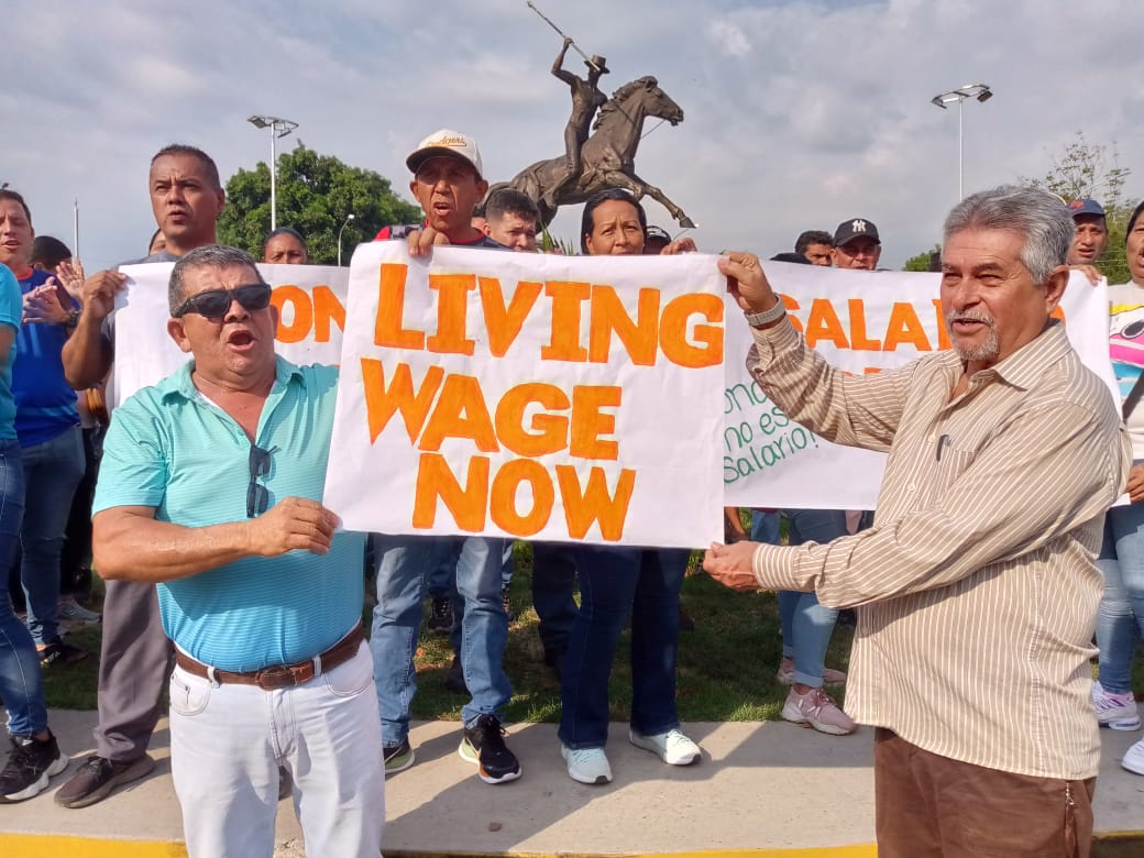 En Toma en Punto FrescoAumento de salarios y pensiones exigengremios y sindicatos universitarios