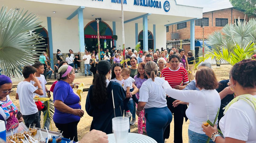 Iglesia María AuxiliadoraMovimientos sociales de VP realizójornada solidaria en la Simón Bolívar