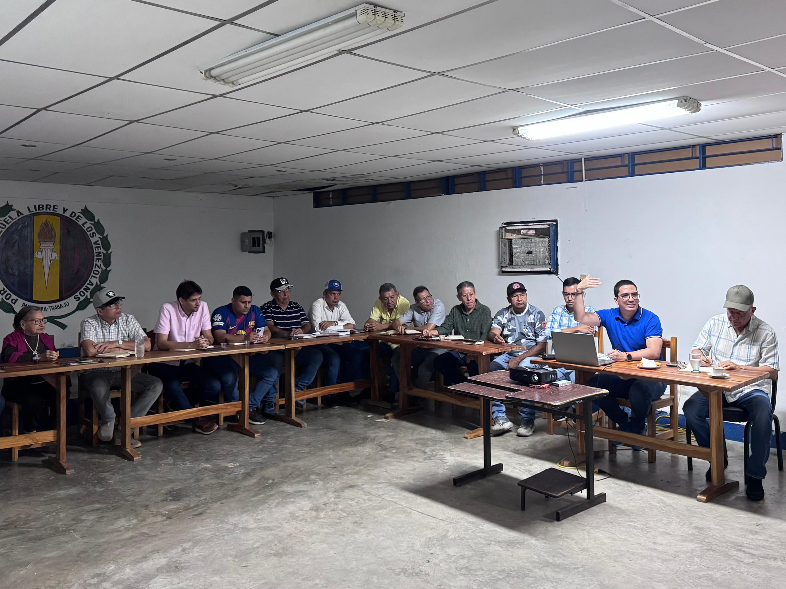 Reunión en el CES determinó acciones«Plan Engranaje Blanco» pusoen marcha AD en Resistencia de Barinas