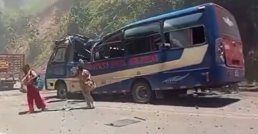 Al menos siete muertos y 17 heridos por ataque terrorista en Vía Panamericana en Colombia
