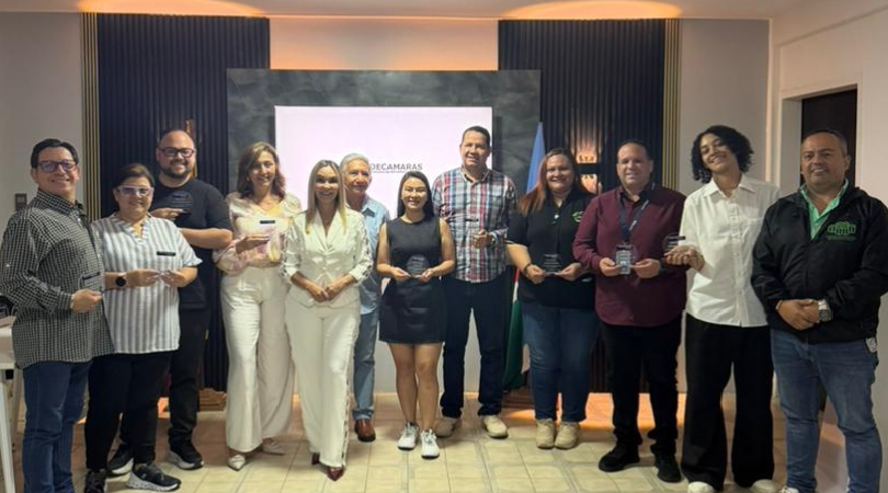 El liderazgo y compromisoFEDECÁMARAS Barinas reconoce a su equipotrasel éxito del Encuentro Empresarial 2026