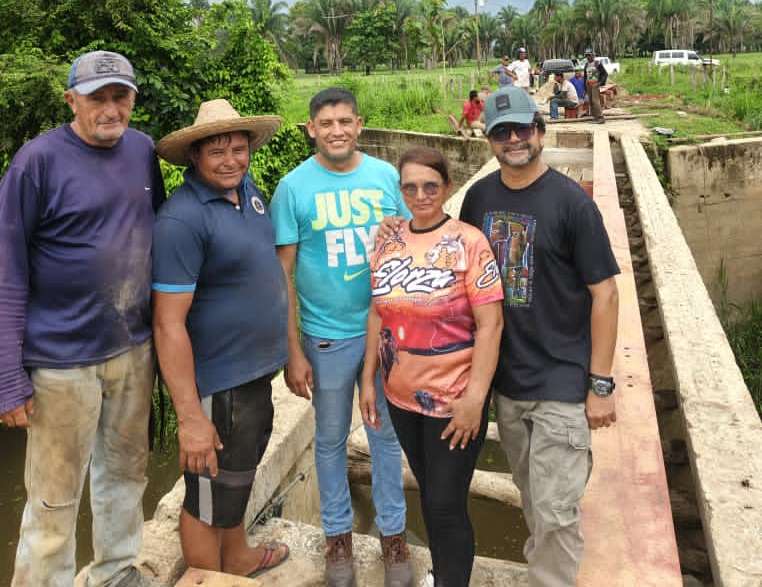 Gobernación, alcaldía de Sucre y poder popularconstruyen puente comunal Caño Amarillo