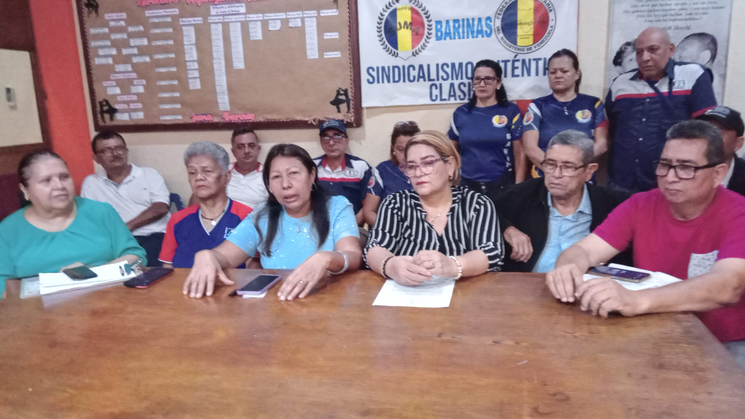 Enfermería y jubilados                                                                               Gremios del magisterio, empleados y obreros de la gobernación convocan a trabajadores a marchar el 1ro de Mayo por salarios dignos
