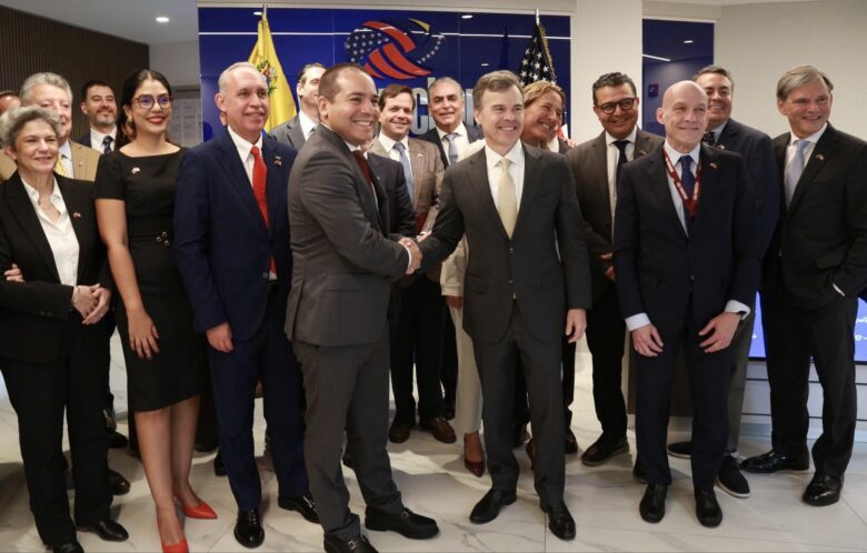 John Barrett: “El sector privado seráel centro de la transformación del país”