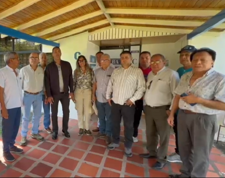 Vente Venezuela en BarinasConsejo Estadal de gestión público presentóavances del Plan “Tierras de Gracia”