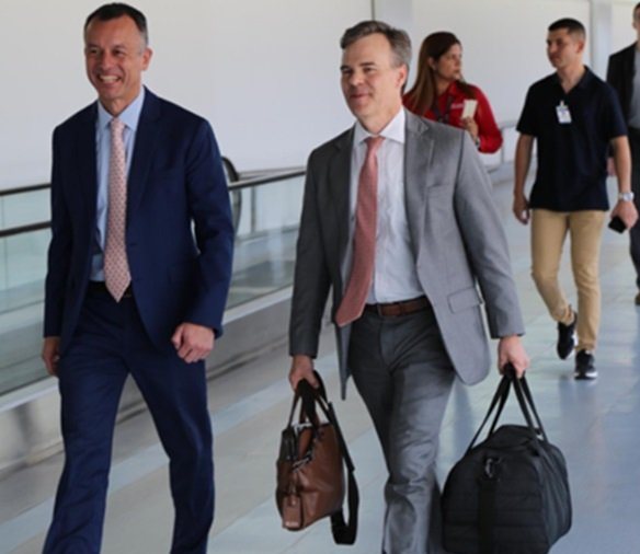 John Barrett seguirá implementando plan de tres fasesLlegó al país nuevo encargadode Negocios de EE. UU.