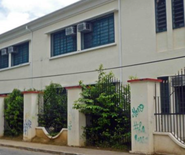 Ante suicidio de estudianteCiudadanos instan a padres y a docentesa ser más firmes antes que sea tarde