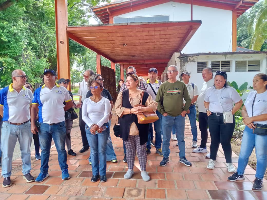Este martes Organizaciones gremiales y sindicales acompañaron a universitarios en paro realizado por reivindicaciones salariales