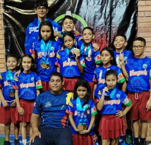 Club de Natación Maporal brilla en CúcutaBarinas se posiciona en el Top 10 delVII Torneo Internacional Aquaman