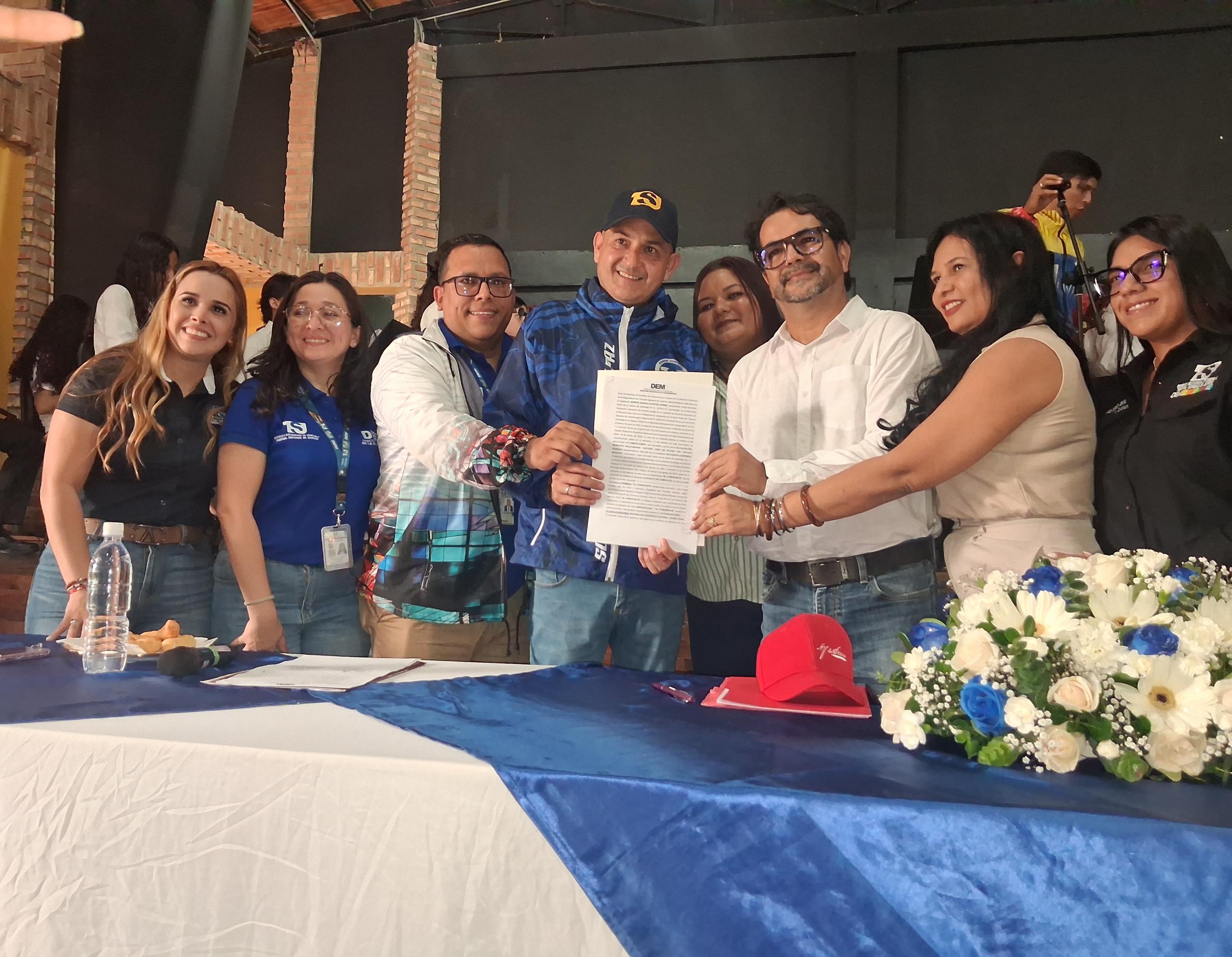 Alcaldía de Sucre entregó inmuebledonde funcionarán Tribunales de Socopó