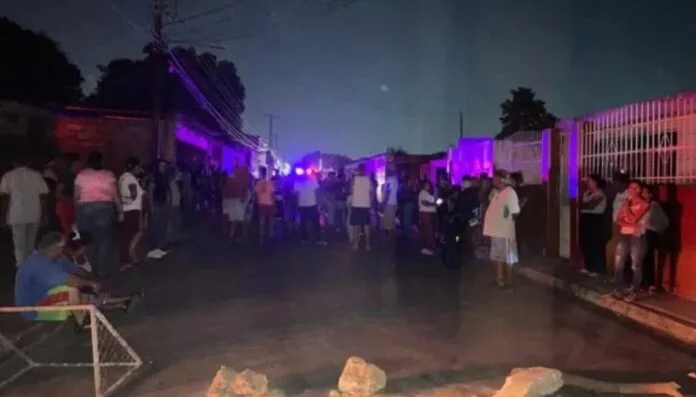 En Barinas, Aragua y Monagas rechazaron los apagonesProtestas por apagones: habitantes de tresestados reclaman que pasan hasta 10 horas sin luz