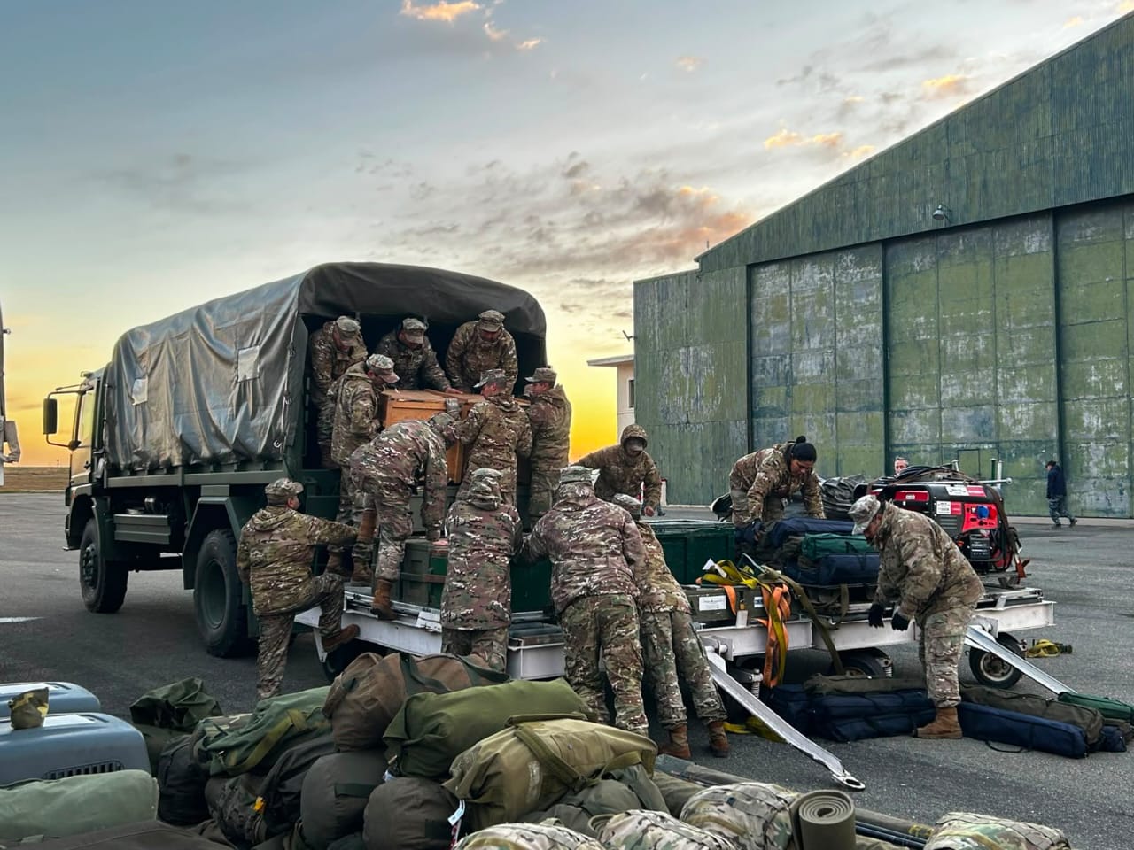 Argentina alista rescatistas y ayuda humanitaria para Venezuela tras los terremotos