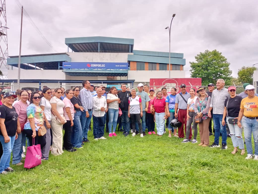 Unidad Intersindical de Barinas tomó pacíficamente Corpoelec exigiendo respuestas ante crisis eléctrica