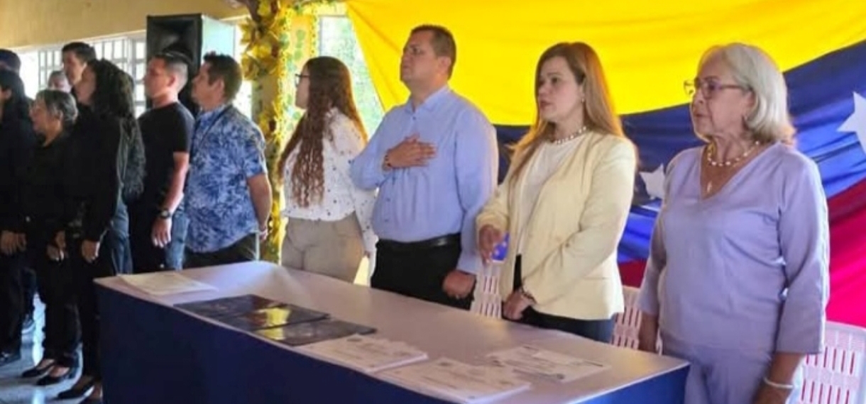 Henry Maldonado juramentó defensoresy consejeros de derechos en Cruz Paredes