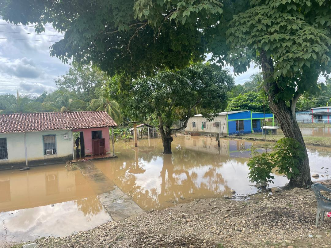 Ante constantes lluviasAlarma en Obispos por inundacionesante abandono regional y municipal