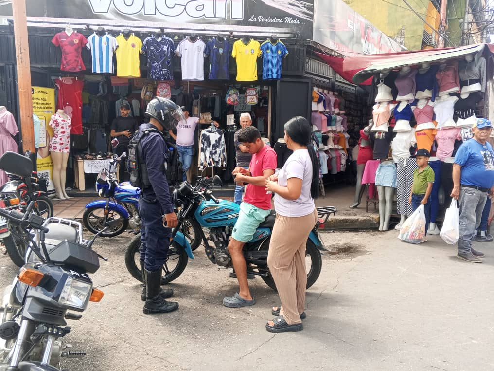 PMB activa operativo de ordenamientovial para despejar el centro de Barinas