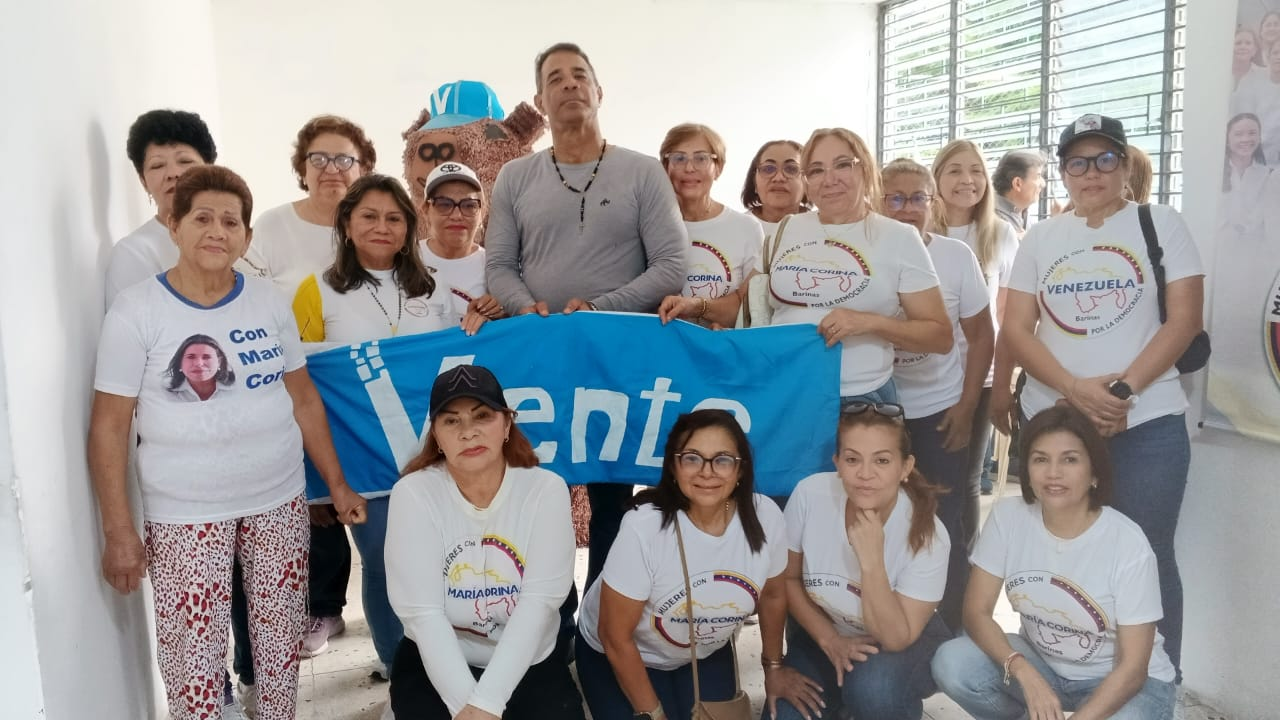 Alianza con Vente VenezuelaMujeres con Venezuela reafirma su compromisopor la democracia con masiva asamblea