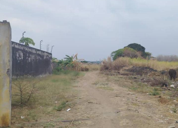 En Alto Barinas NorteVecinos proponen vía alterna para acabarcon el caos vial frente al colegio La Salle