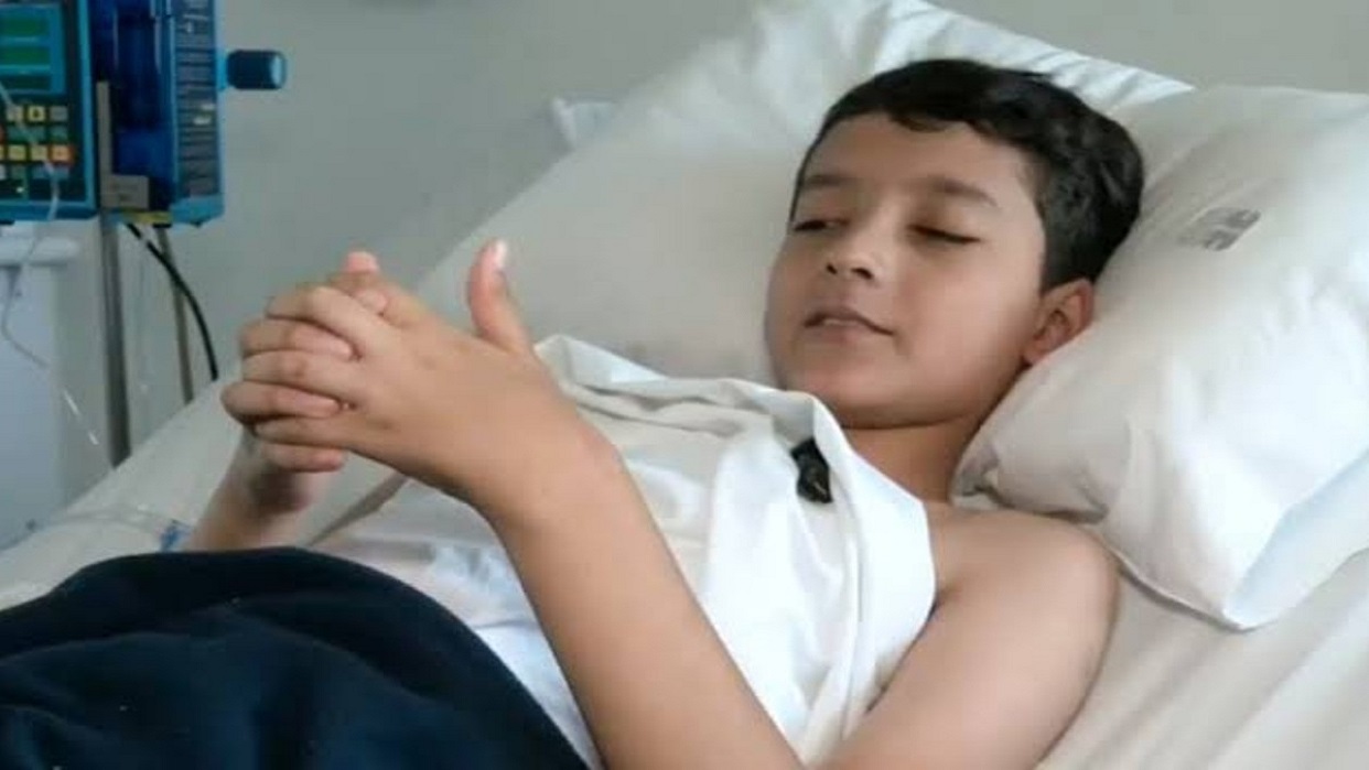Carlos Colmenares, el niño de 12 años que sobrevivió cinco días bajo los escombros en Macuto