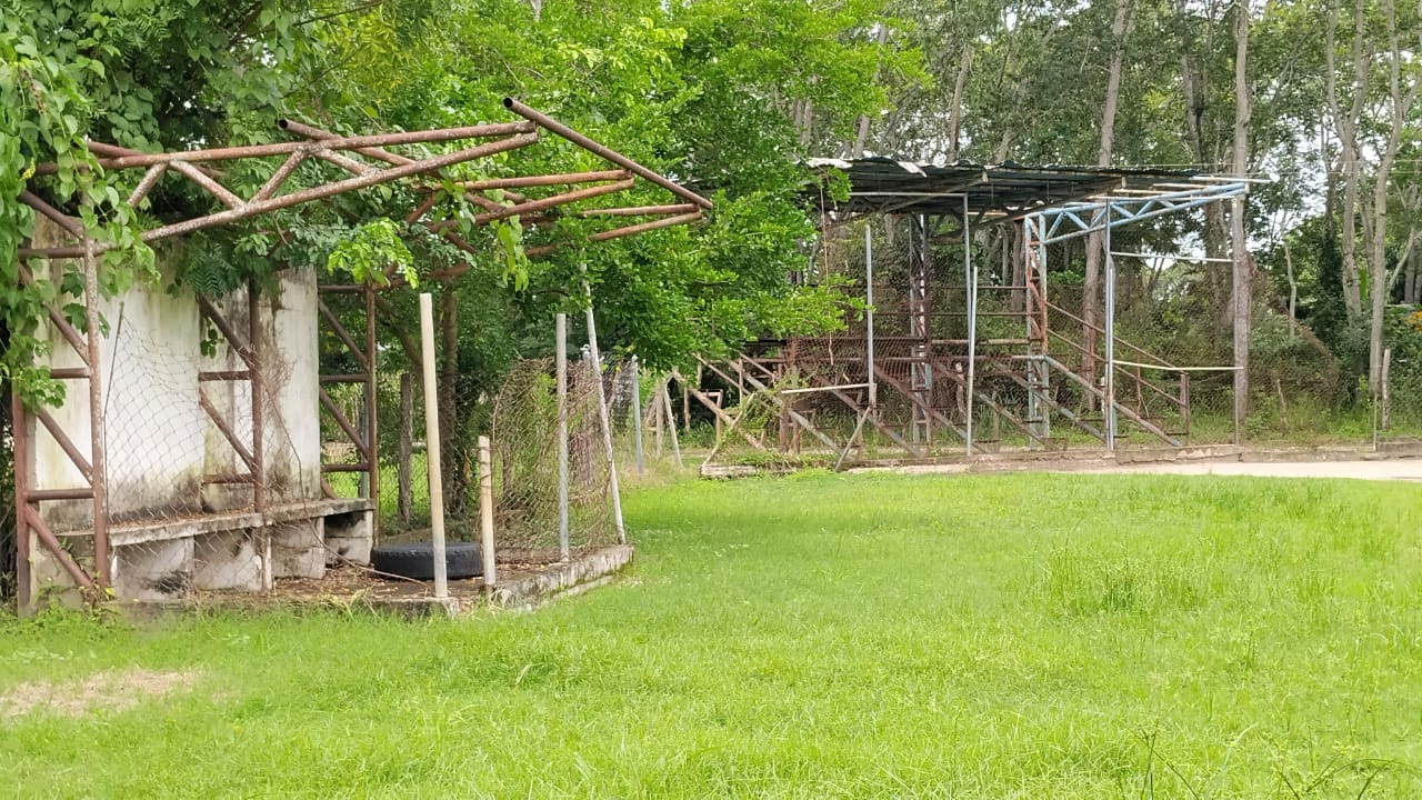 Del municipio RojasVecinos de la Parroquia Libertad exigenal alcalde recuperar el estadio Víctor Díaz