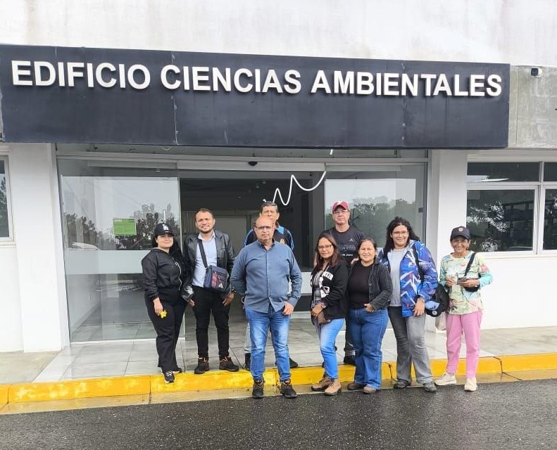 Anunció Gobernador Adán Chávez:Ingenieros y arquitectos de Barinas colaborarán con las evaluaciones de viviendas en La Guaira