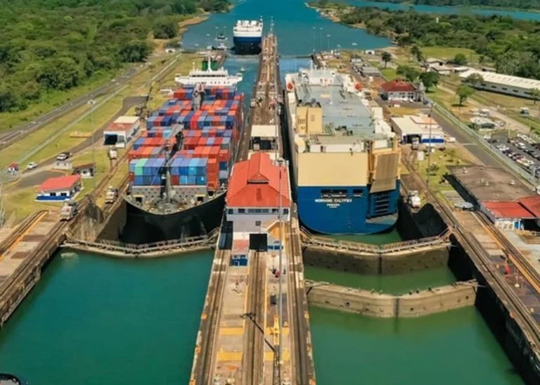 Trump reitera que EEUU no permitirá que China tome el control del Canal de Panamá