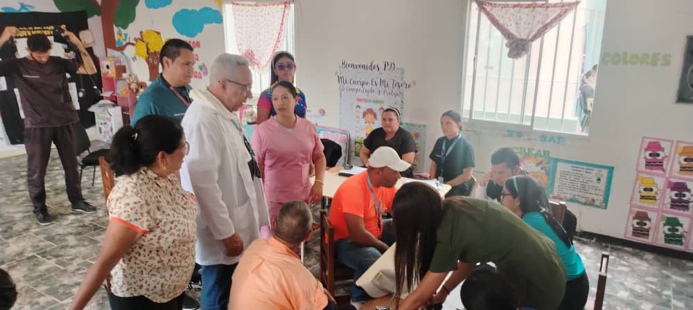 En Barinas 1009 atenciones se brindaron en jornada municipal de salud realizada en la Base de Misiones 8 de Abril