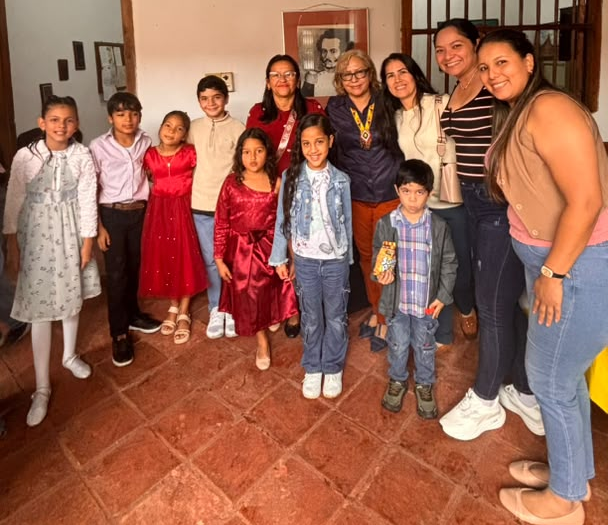 El Museo Alberto Arvelo Torrealba fue escenariodel emotivo poemario “Caramelos de colores”