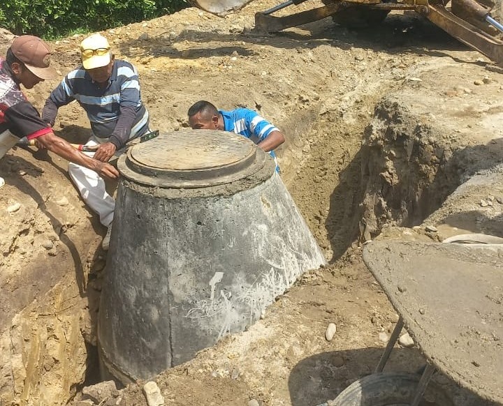En atención a las comunidadesGobernación mejora sistema de aguas servidas en Alto Barinas