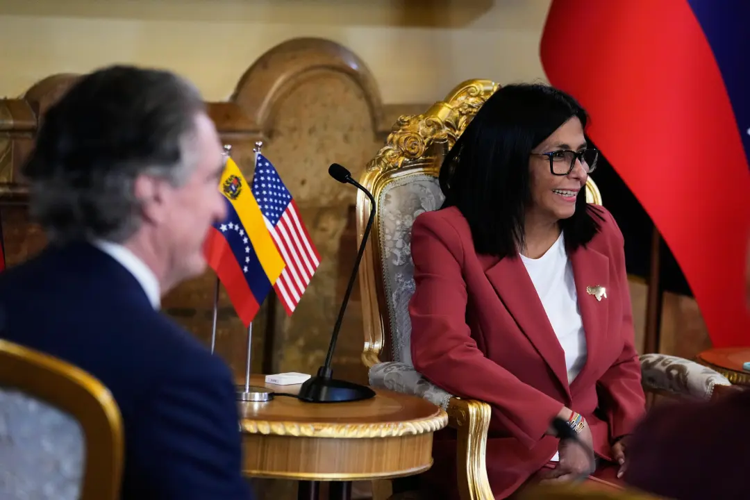 Líderes chavistas cuestionan a DelcyRodríguez por negociaciones con EE. UU.