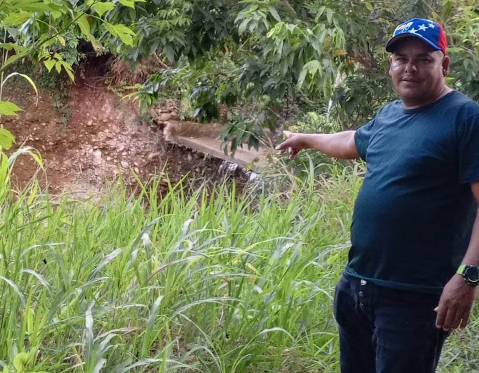 Situación de riesgo representa deslizamientode tierra en Terrazas del Santo Domingo