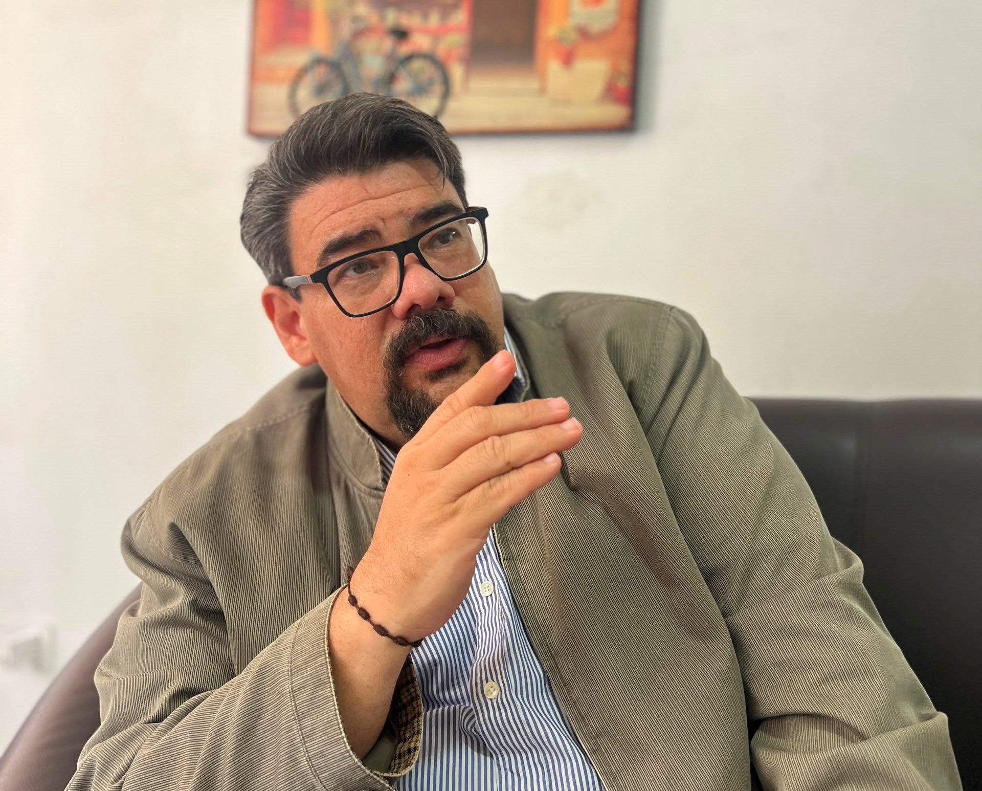 Abogado Fernando Monsalve      Descentralización y Municipalización fundamentales como Ejes de Transformación en Venezuela