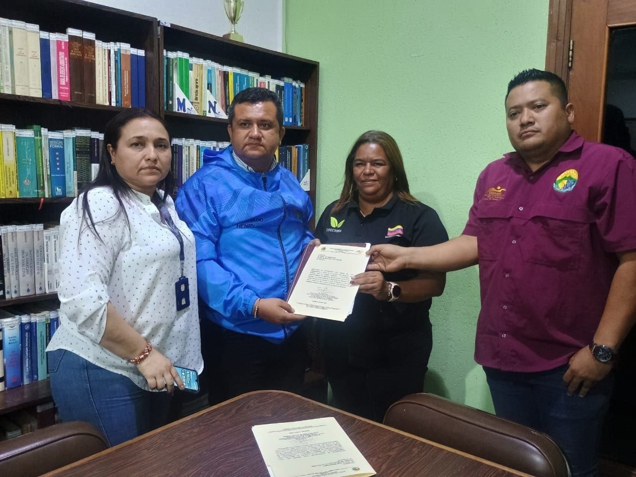 Para atender emergencia por lluviasCruz Paredes avanza en recuperación vial con permisos otorgados por la Gobernación del estado Barinas