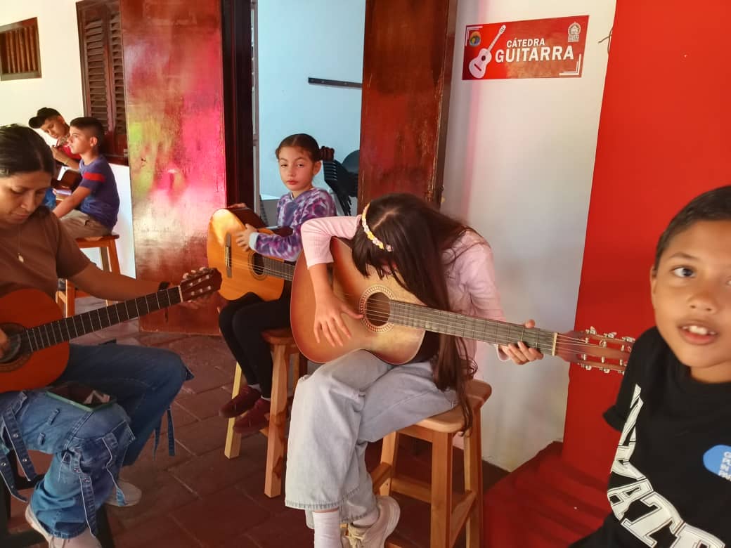 Plan Vacacional Venezuela Ríe 2026 fortalece la formación artística en BarinasEscuela de Música José Ángel Lamas incorpora a 300 participantes en talleres de formación musical