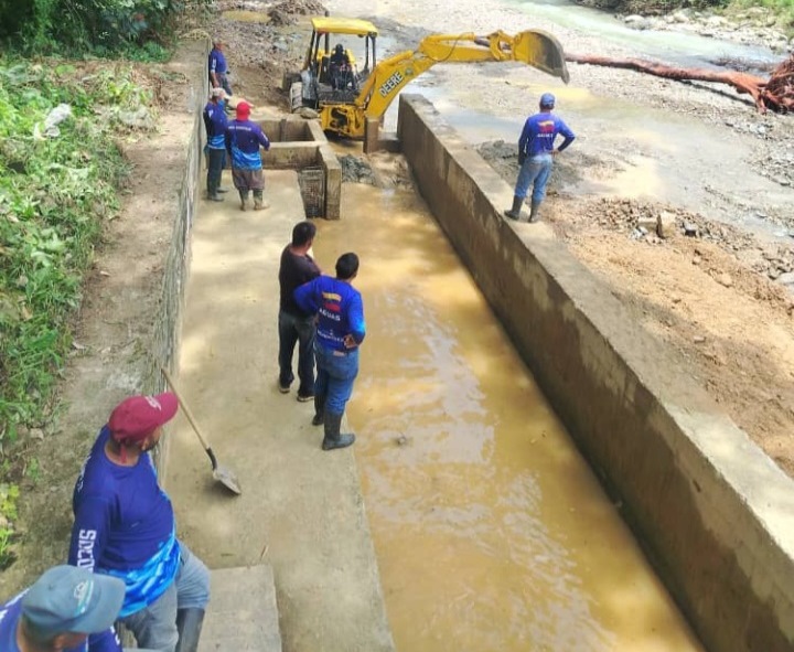 En Socopó                                                            Hidroven, alcaldía y Comisionaduría de Servicios de la gobernación trabajan para restituir servicio de agua