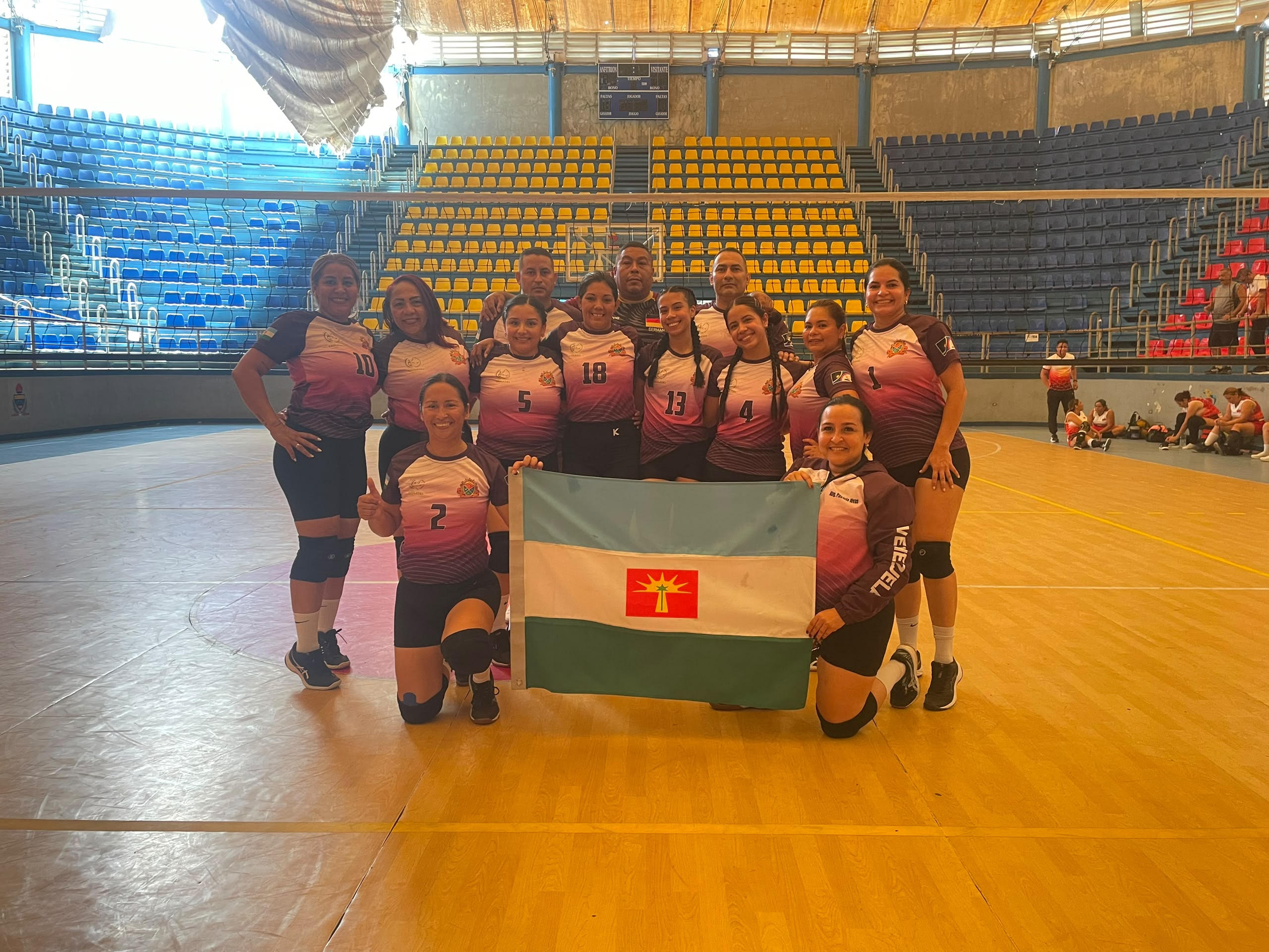 ¡Poderío andino en la cancha!Equipo de Barinas brilla y doblega a Lara2×0 en vibrante encuentro de Voleibol