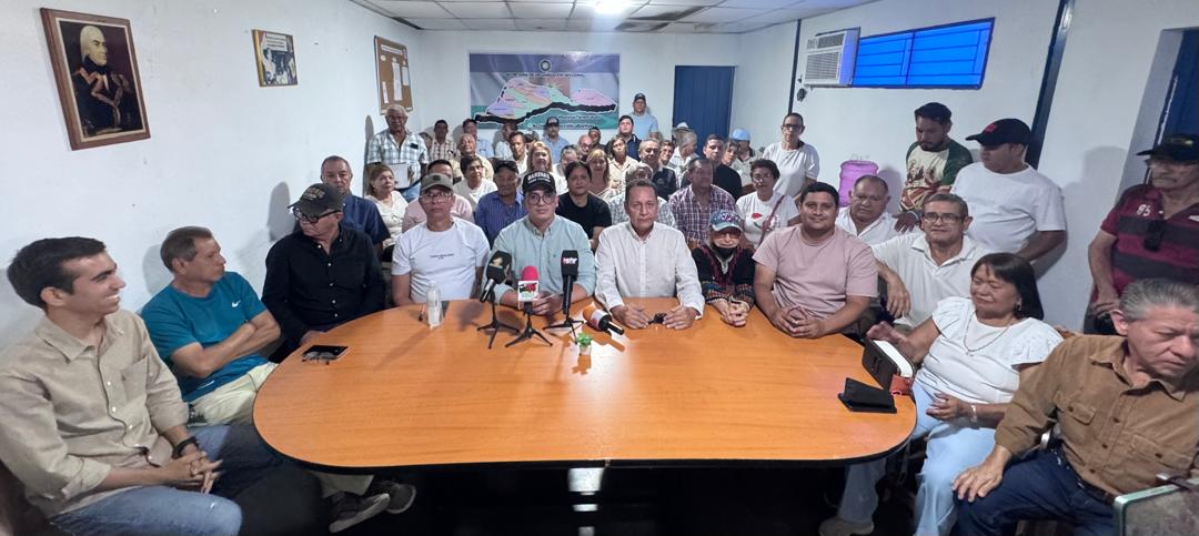 Edgar Serrano asumió las riendasde Acción Democrática en Barinas