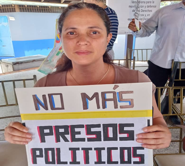 Denuncia esposa de preso políticoExcarcelación de tenientes coroneles es retrasadapese a cumplir condenas y órdenes judiciales