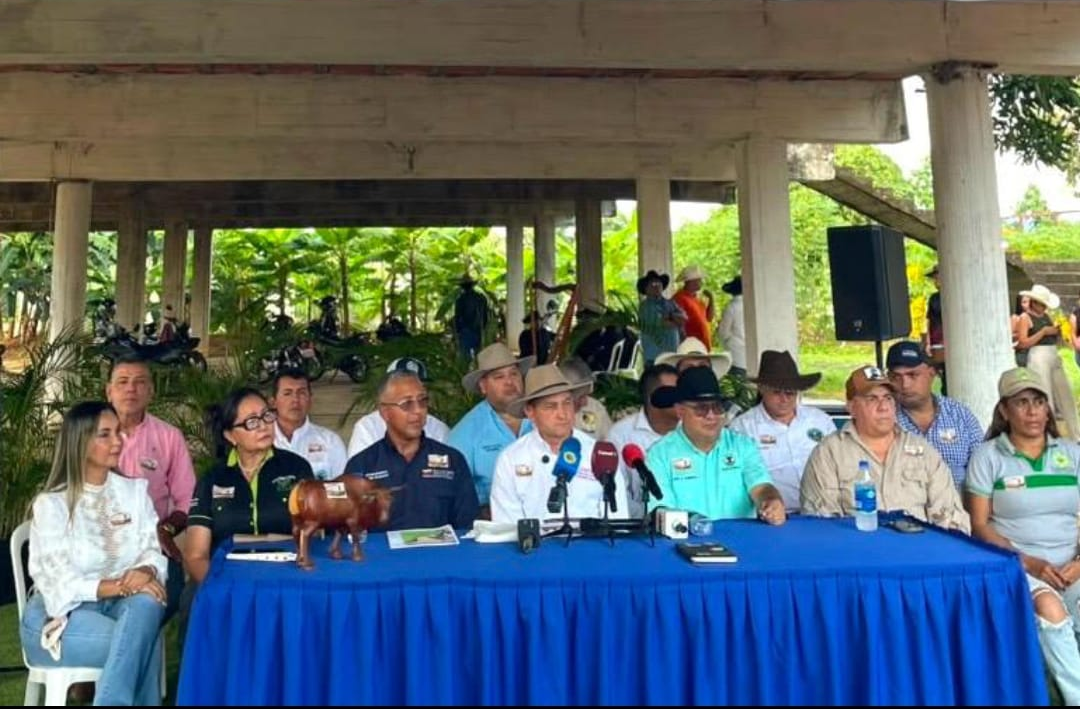 José Labrador asumió presidencia deFEDENAGA con amplio respaldo nacional
