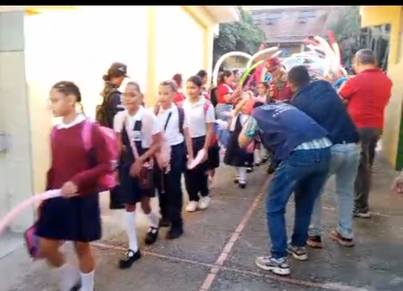 Doctor Keduin AlbarránMás de.190 mil estudiantes de Barinas inicianactividades en el año escolar 2026-2027