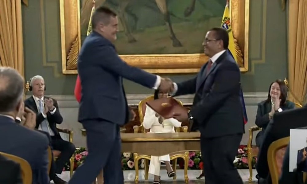 Pdvsa firma alianza con GE Vernova pararecuperación de la infraestructura eléctrica
