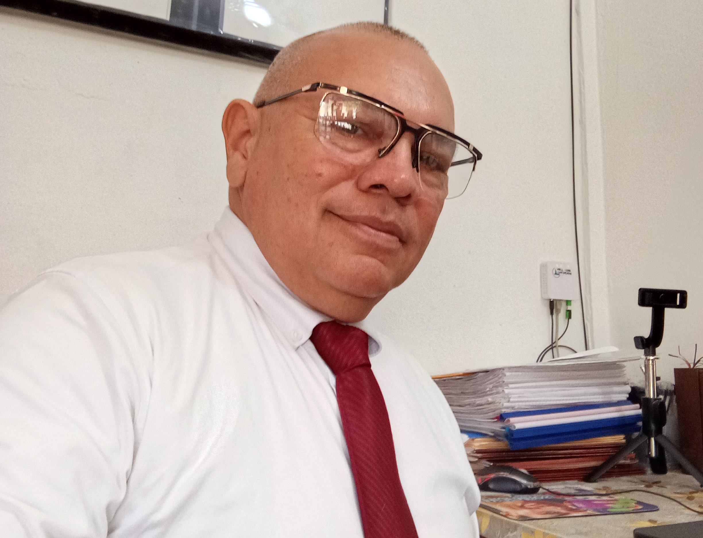 Edgar Reyes GraterolLa solución a problemas de la ciudadaníaexige una elección presidencial ineludible