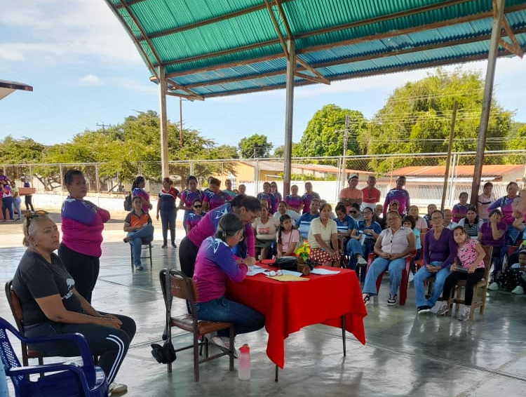 En Santa Rosa                                                      Escuela Nicolás Antonio Pulido paraliza actividades ante grave peligro estructural y colapso