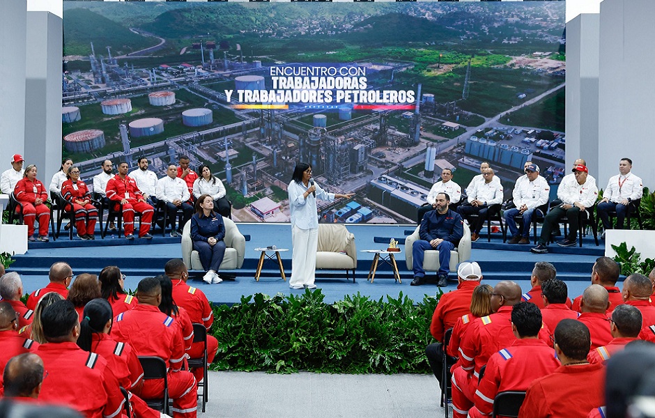 Presidenta encargada denuncia sabotaje al SEN: «Manipularon las presiones de gas para que cayera el sistema termoeléctrico»