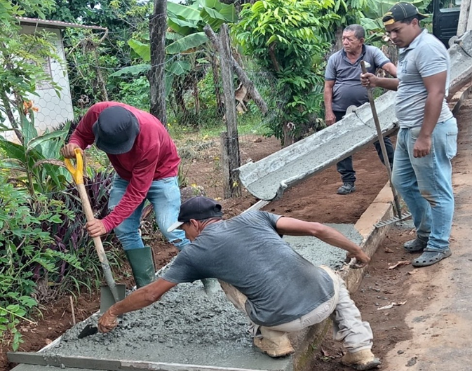 Para mejorar la movilidad en el sectorConstruyen aceras y brocales en San Rafael de Barinitas