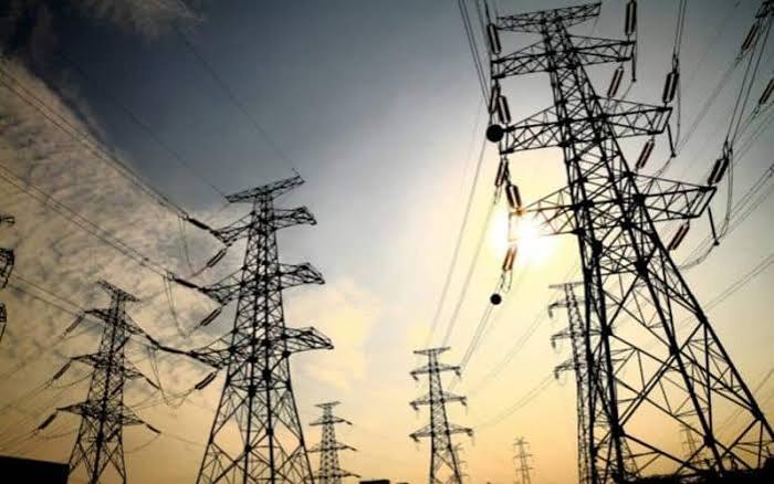 Bloomberg: Venezuela deja sin aprovecharmás del 60 % de su capacidad eléctrica instalada