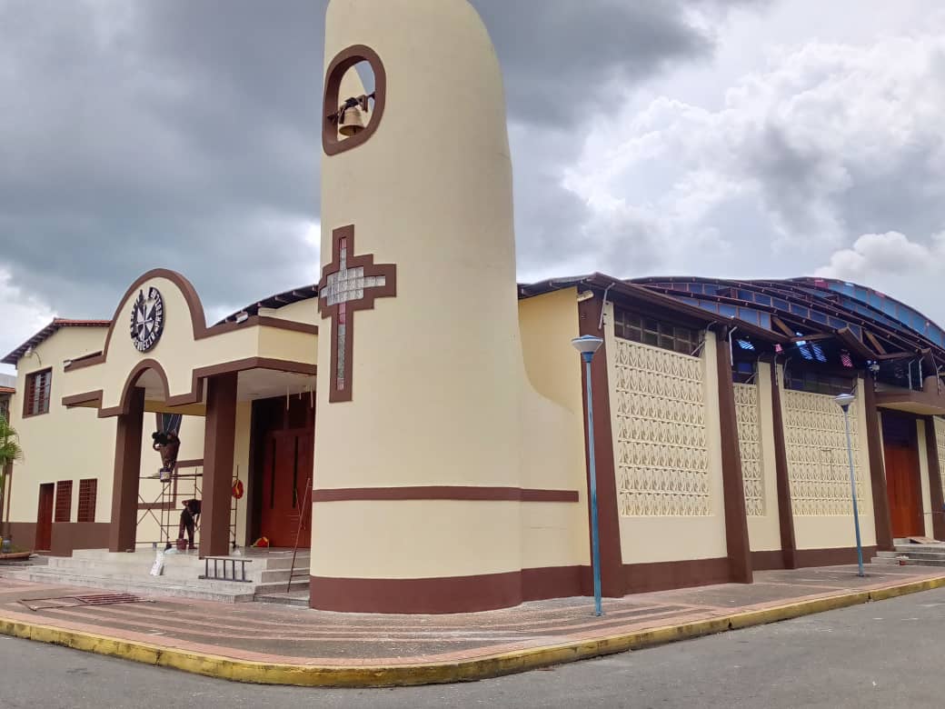 Iglesia El Carmen recupera su vistosidad